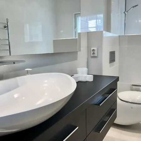 Omakotitalo Keskustassa 300 M2 *